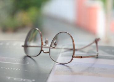 Jak wzrok reaguje na długą jazdę samochodem